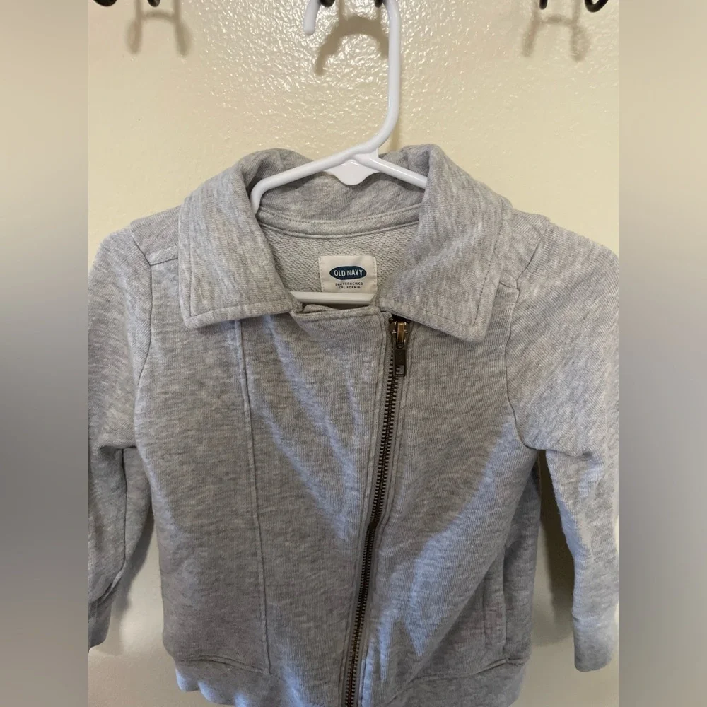 ✨Toddler Girl Old Navy Grey Jacket Size 2T